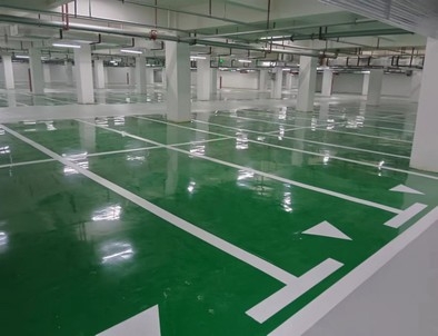 湘西湘西小区停车场标线